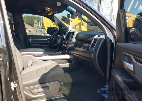 2019 Ram 1500 Big Horn/Lone Star 4X4 5'7 Box из США, поврежденный, VIN 1C6RRFFG1KN877324